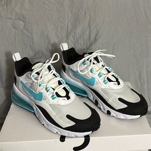 Women’s Air Max 270 REACT ** Photon Dust/Aurora Green-White